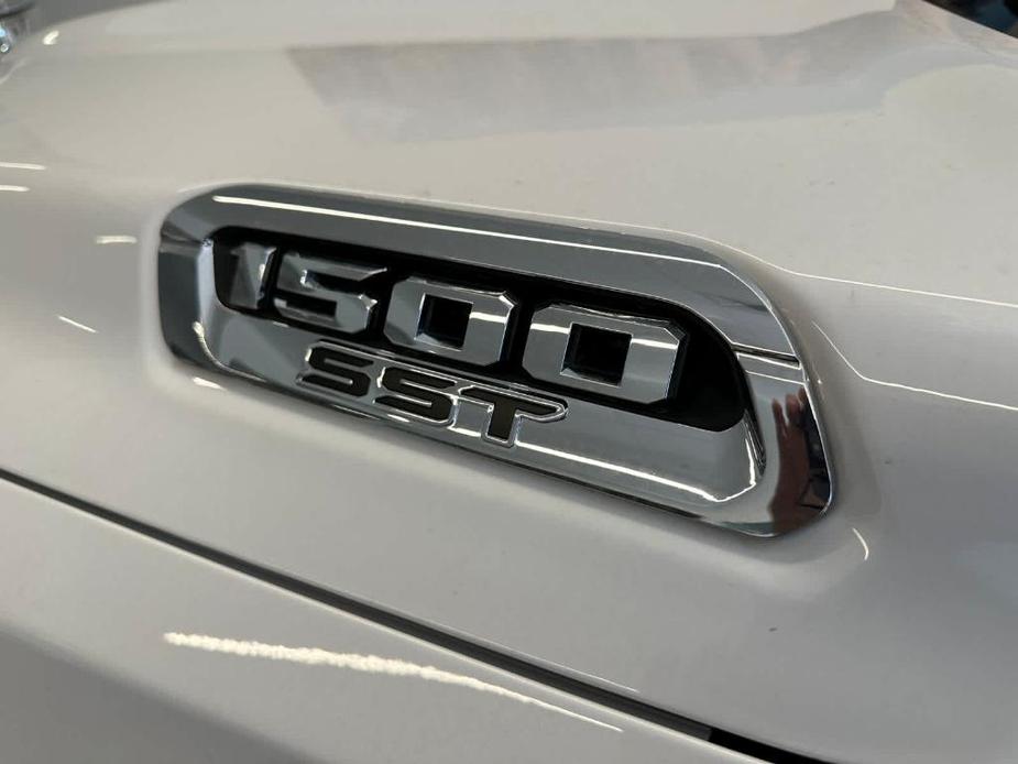 new 2025 Ram 1500 car, priced at $61,768