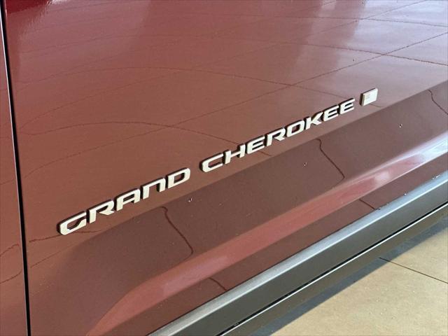 new 2025 Jeep Grand Cherokee L car, priced at $42,215