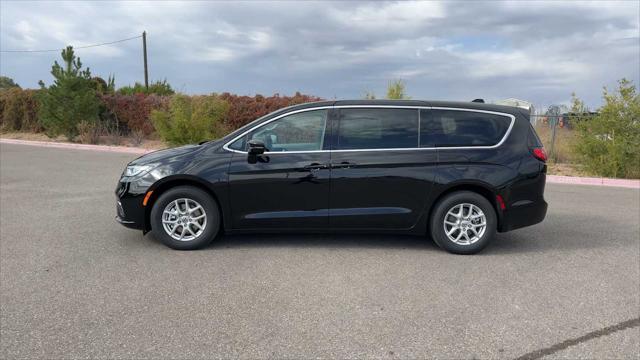 new 2024 Chrysler Pacifica car, priced at $37,000