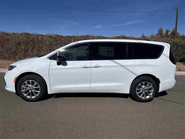 new 2025 Chrysler Pacifica car, priced at $49,903