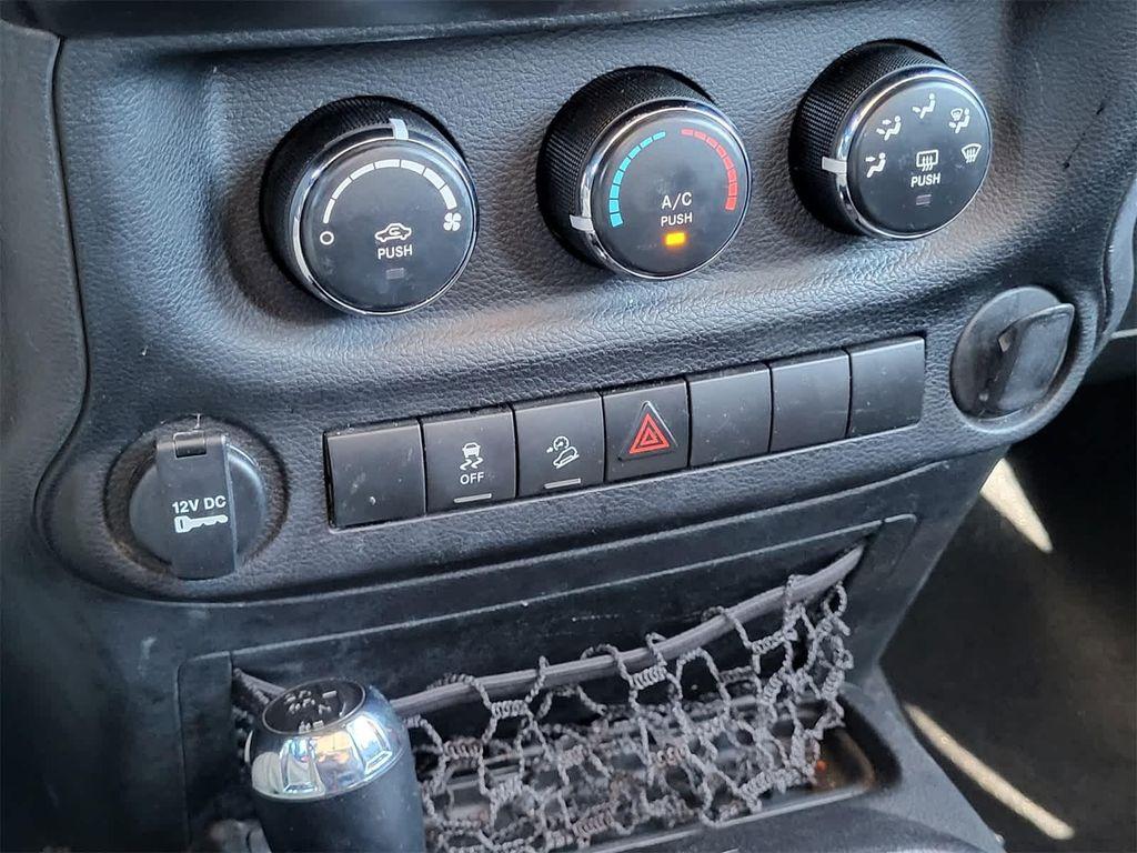 used 2014 Jeep Wrangler Unlimited car, priced at $15,788