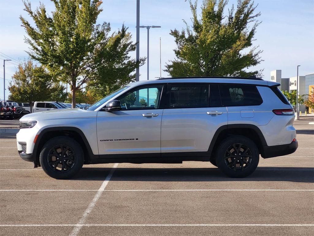 used 2024 Jeep Grand Cherokee L car, priced at $28,544