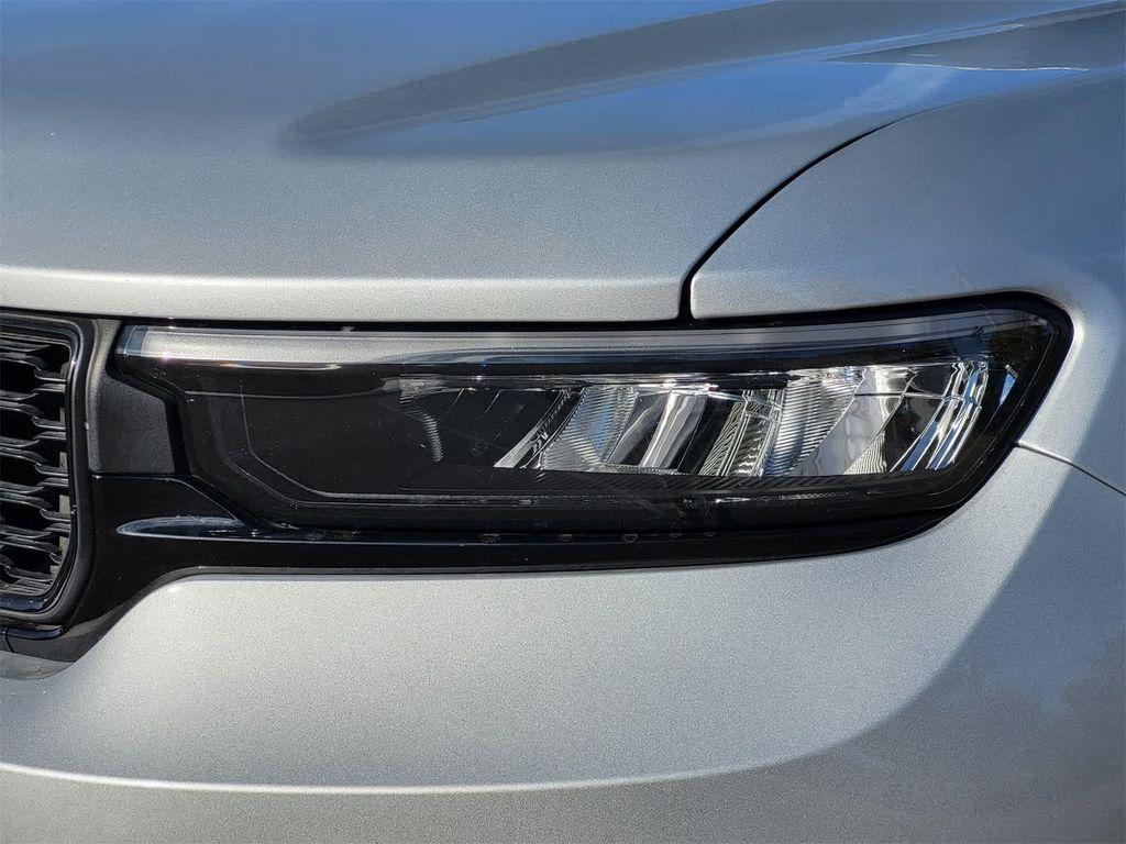 used 2024 Jeep Grand Cherokee L car, priced at $28,544