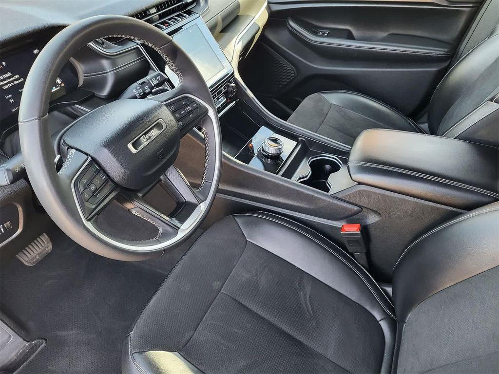 used 2024 Jeep Grand Cherokee L car, priced at $28,544