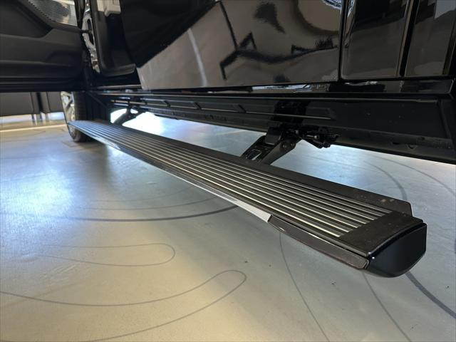 new 2023 Jeep Grand Wagoneer L car, priced at $97,023