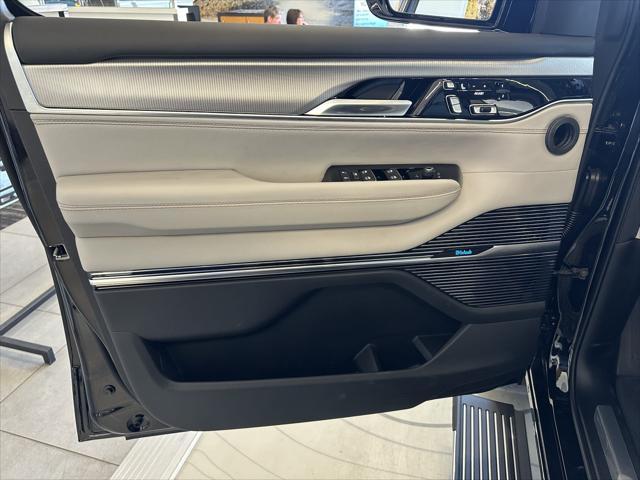 new 2023 Jeep Grand Wagoneer L car, priced at $97,023