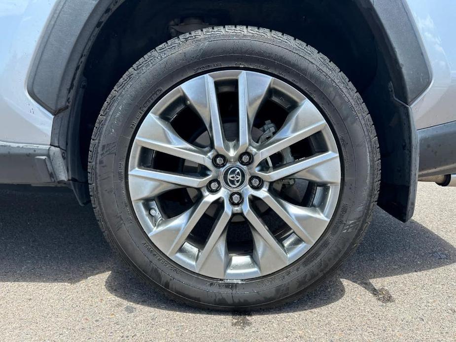 used 2019 Toyota RAV4 car, priced at $25,148