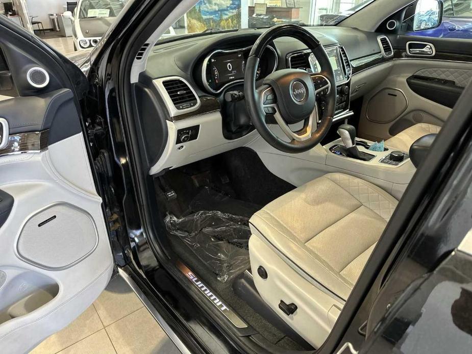 used 2020 Jeep Grand Cherokee car, priced at $37,490