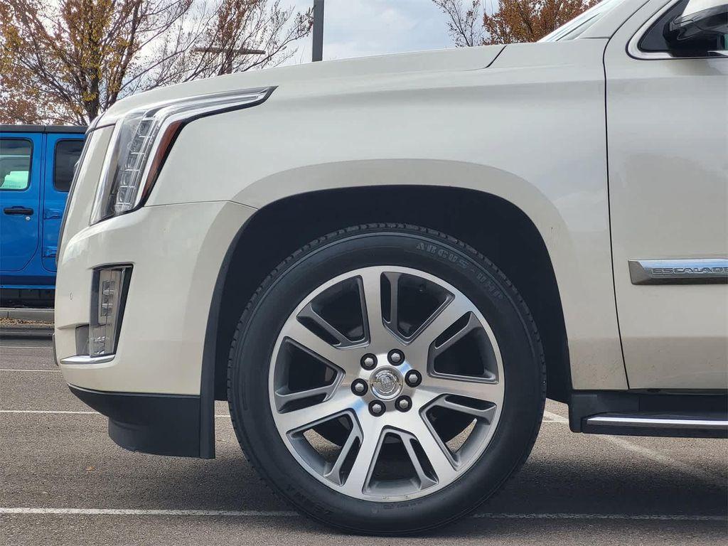 used 2015 Cadillac Escalade car, priced at $17,938