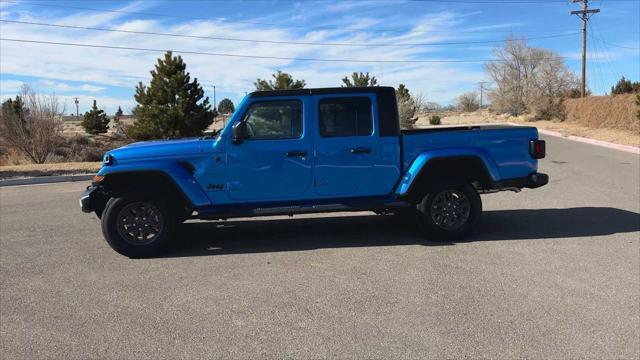 new 2025 Jeep Gladiator car, priced at $47,673