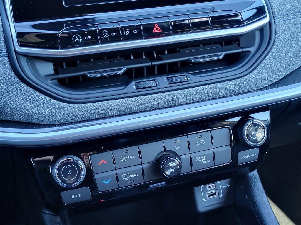 new 2026 Jeep Compass car, priced at $29,006