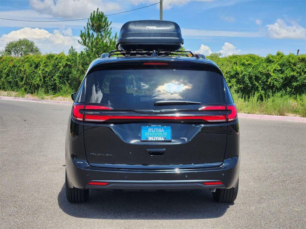 new 2025 Chrysler Pacifica car, priced at $39,733