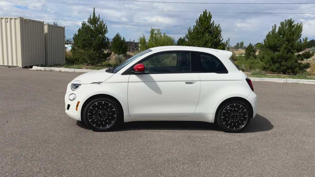 new 2024 FIAT 500e car, priced at $30,095