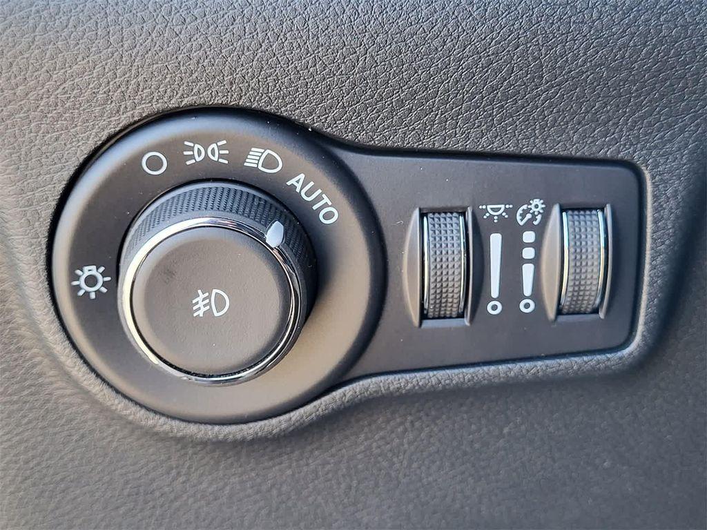 new 2026 Jeep Compass car, priced at $29,006