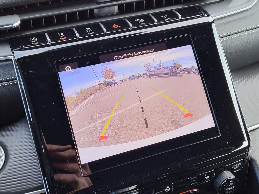 new 2025 Jeep Grand Cherokee car, priced at $38,237