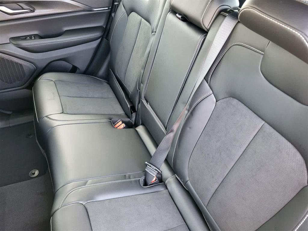 new 2025 Jeep Grand Cherokee car, priced at $38,237