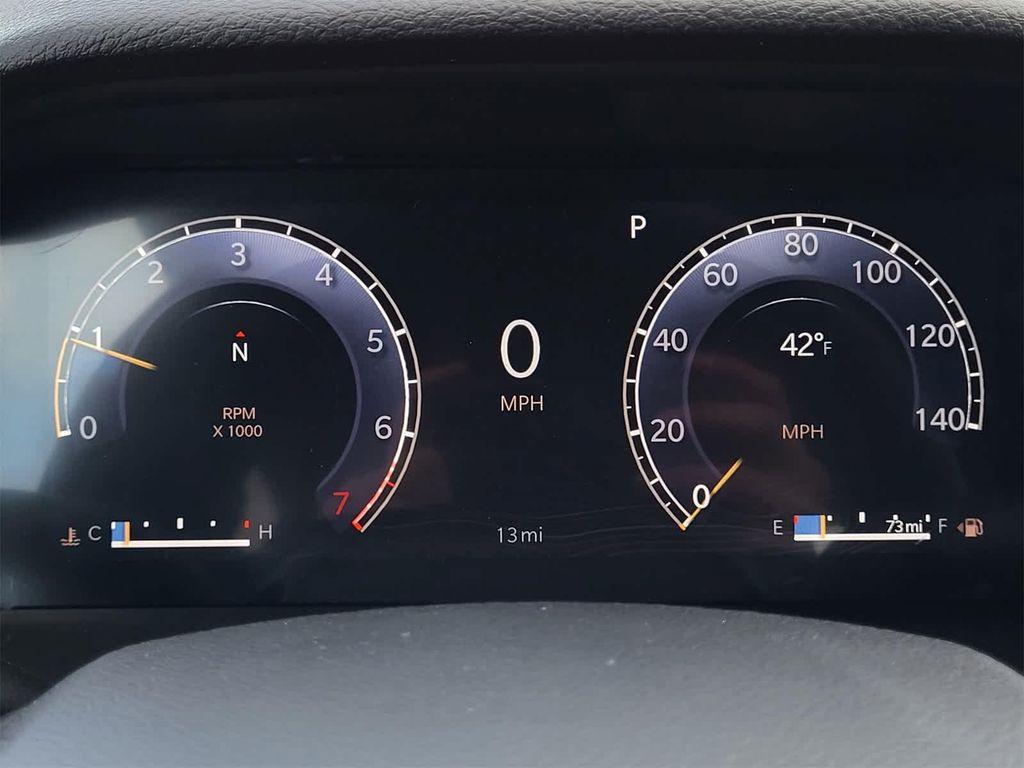 new 2025 Jeep Grand Cherokee car, priced at $38,237