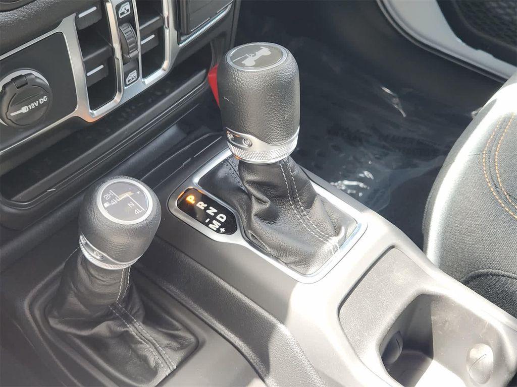 new 2025 Jeep Wrangler car, priced at $39,000