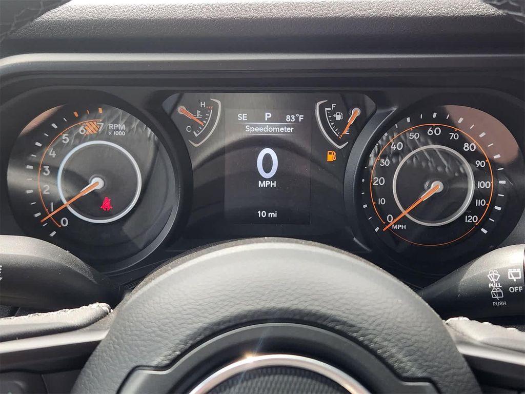 new 2025 Jeep Wrangler car, priced at $39,000