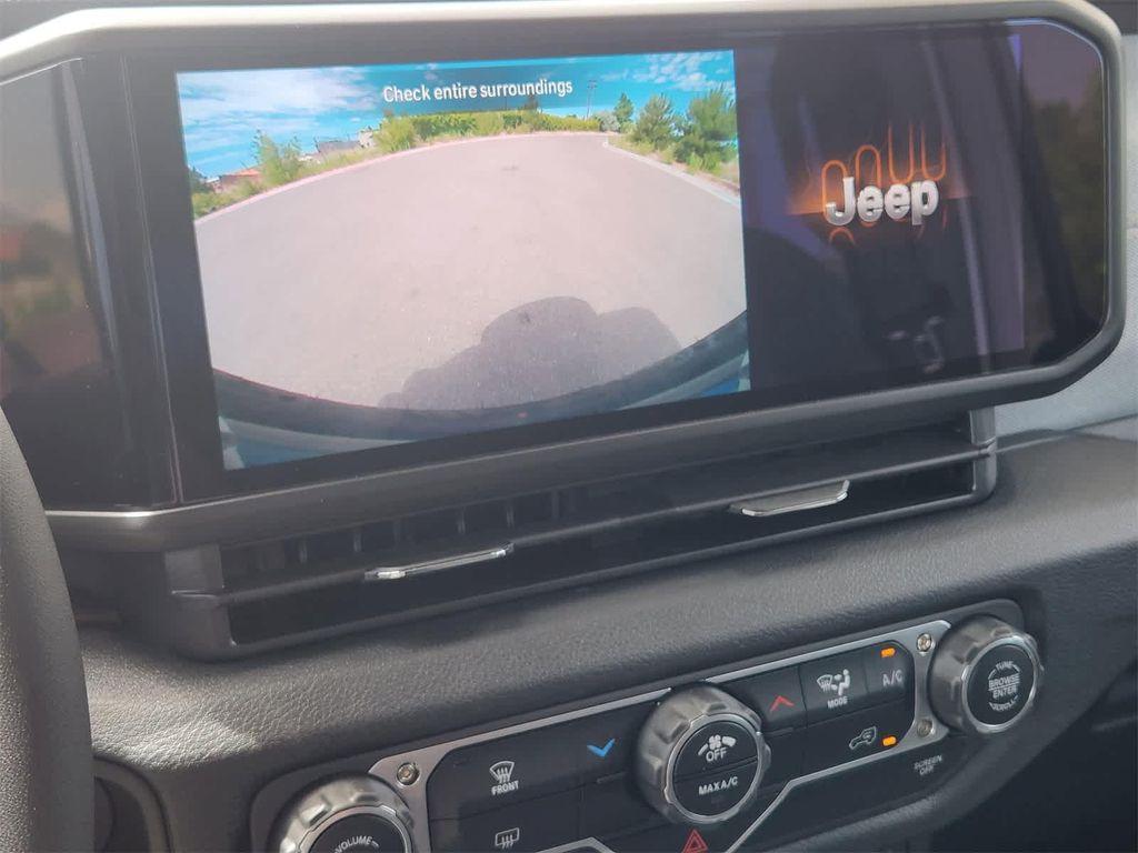 new 2025 Jeep Wrangler car, priced at $39,000