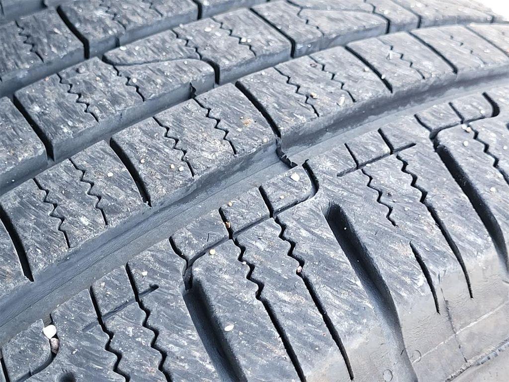 used 2021 Jeep Cherokee car, priced at $16,936