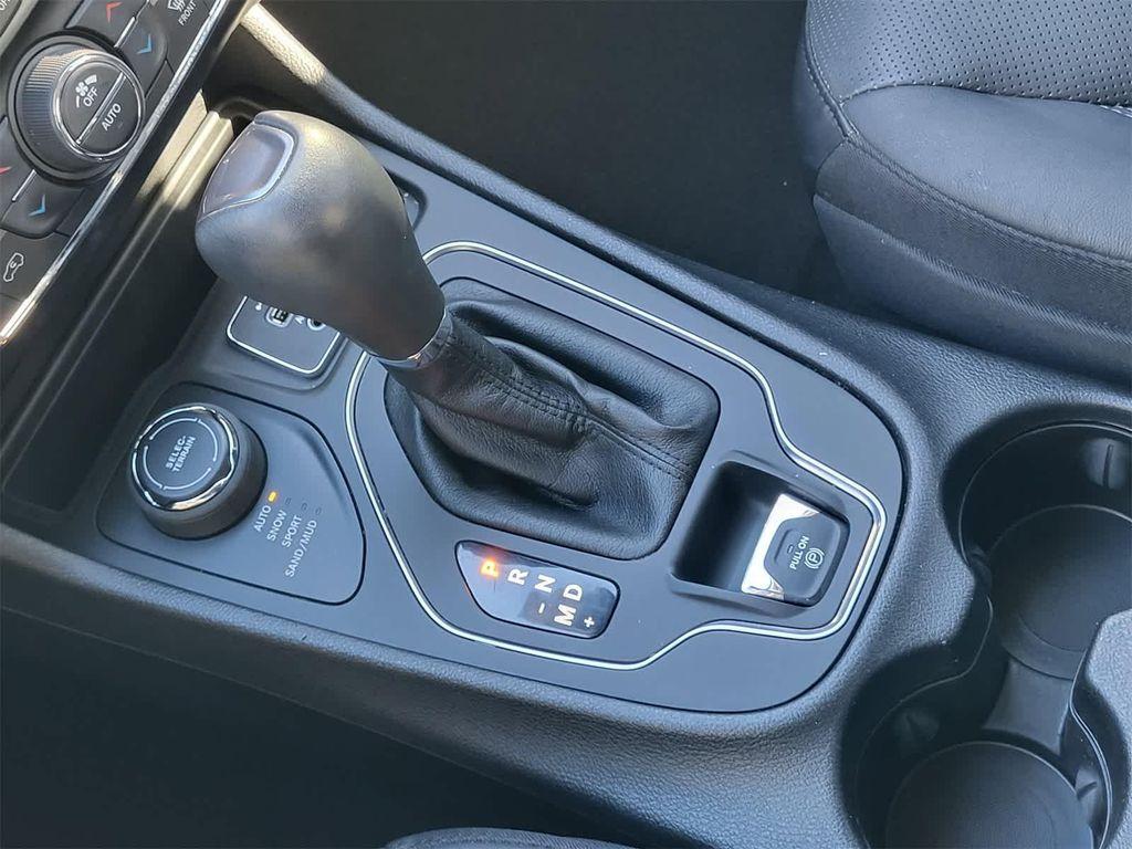 used 2021 Jeep Cherokee car, priced at $16,936