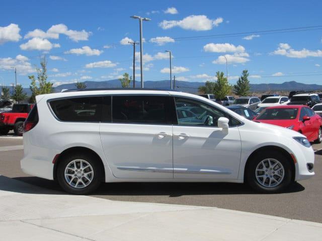 used 2020 Chrysler Pacifica car, priced at $18,382