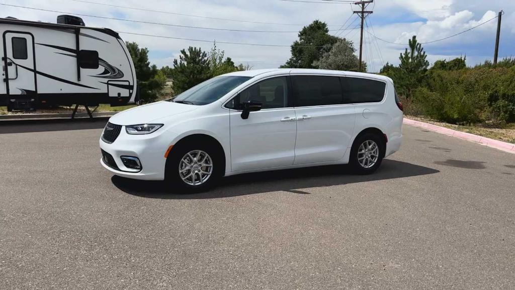 new 2024 Chrysler Pacifica car, priced at $37,000