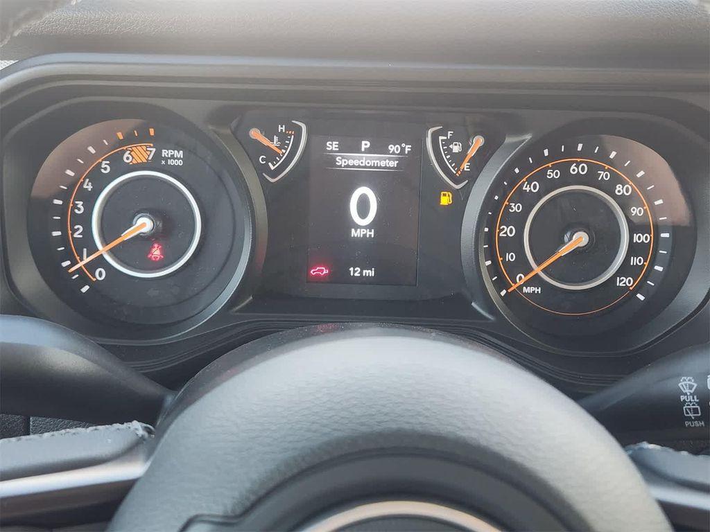 new 2025 Jeep Wrangler car, priced at $40,561