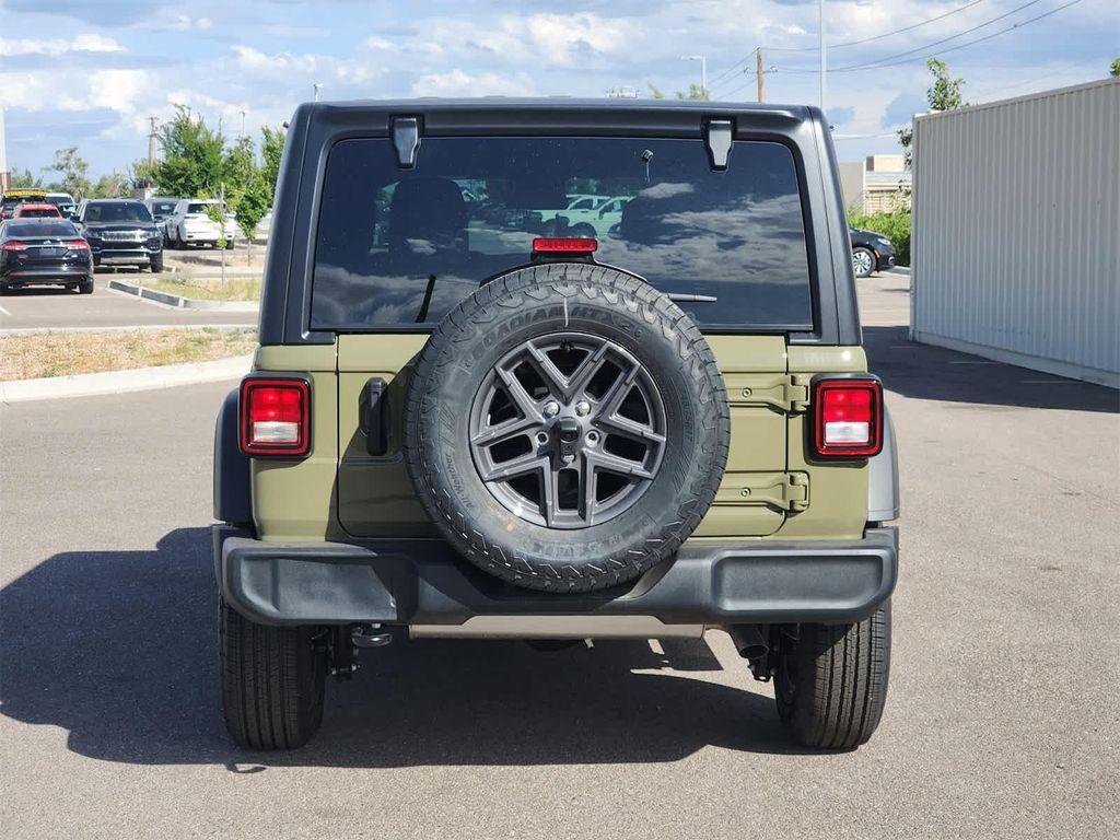 new 2025 Jeep Wrangler car, priced at $40,561