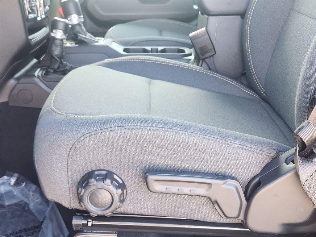 new 2025 Jeep Wrangler car, priced at $40,561