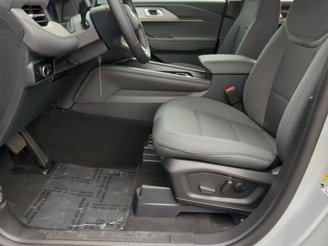new 2025 Ford Explorer car, priced at $40,616