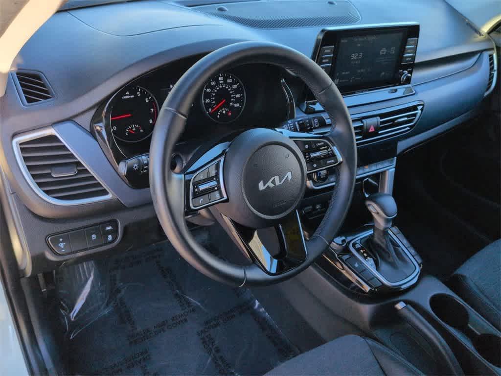 used 2023 Kia Seltos car, priced at $22,857