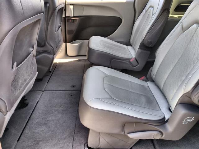 used 2019 Chrysler Pacifica car, priced at $15,804