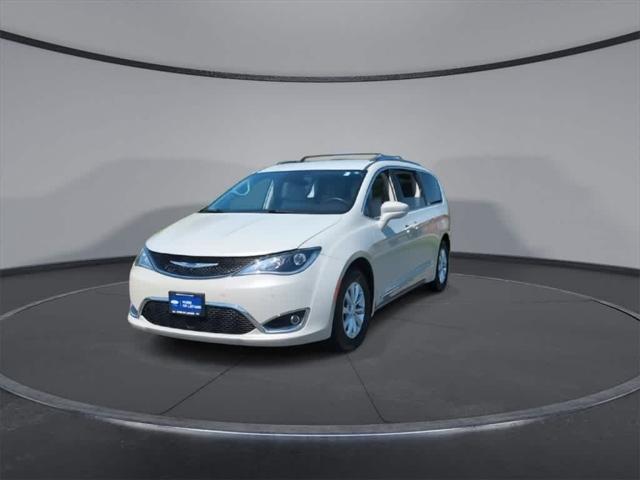 used 2019 Chrysler Pacifica car, priced at $15,804