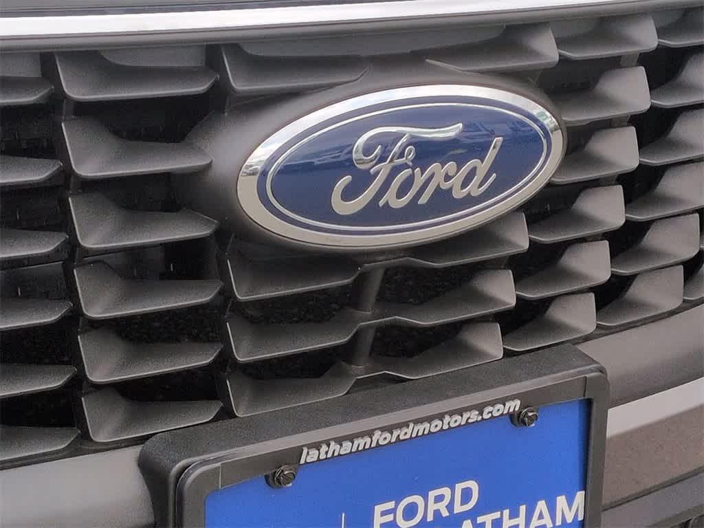 new 2025 Ford Escape car, priced at $33,057