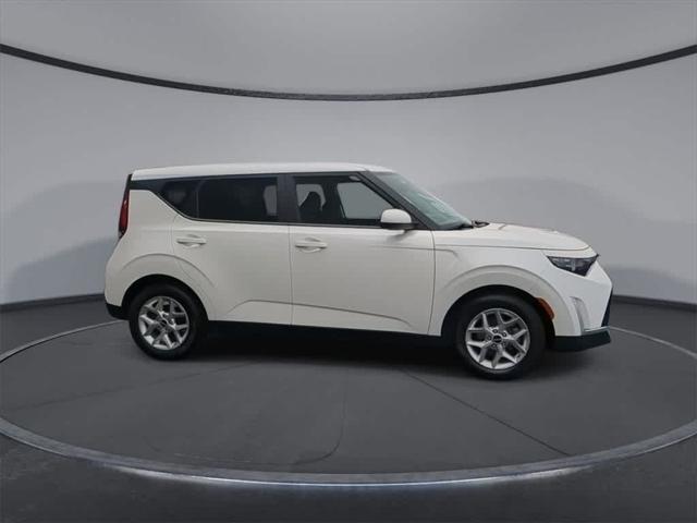 used 2023 Kia Soul car, priced at $16,800