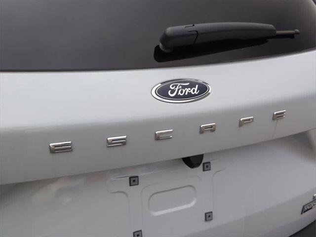 new 2025 Ford Escape car, priced at $32,856