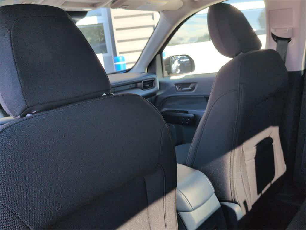 new 2025 Ford Maverick car, priced at $32,243