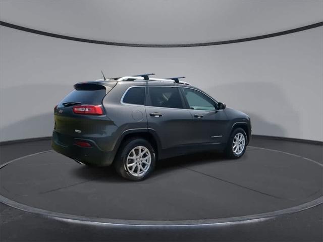 used 2015 Jeep Cherokee car, priced at $11,539