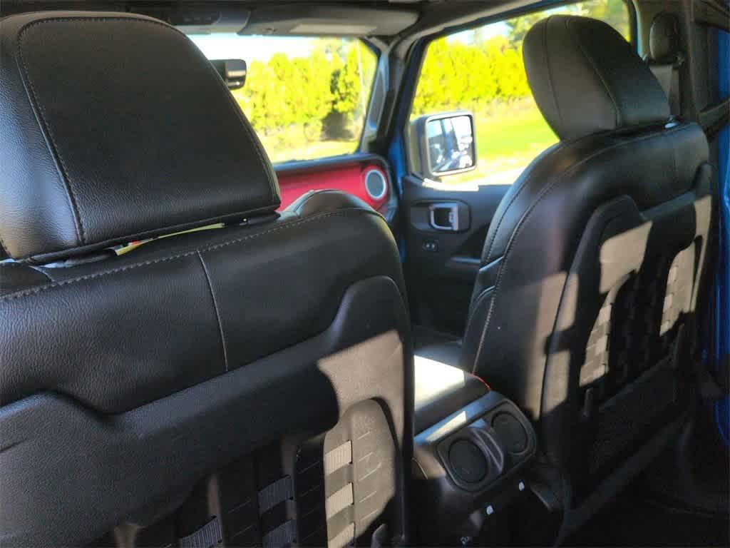 used 2023 Jeep Gladiator car, priced at $36,474