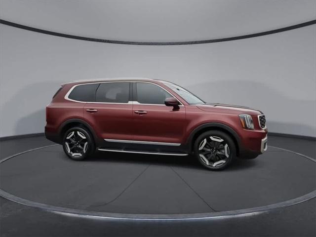 used 2023 Kia Telluride car, priced at $30,900