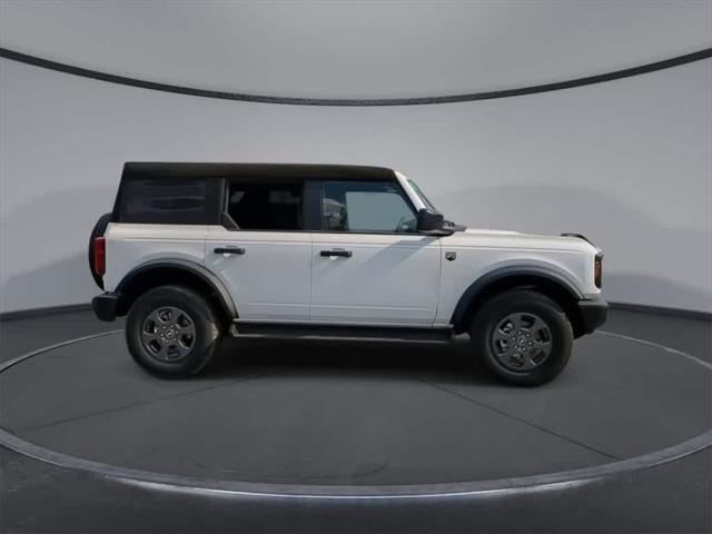 new 2025 Ford Bronco car, priced at $42,581