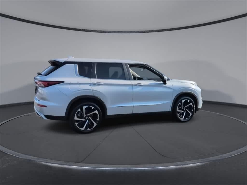 used 2023 Mitsubishi Outlander car, priced at $18,433