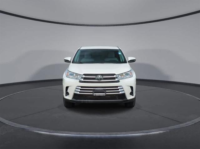 used 2019 Toyota Highlander car, priced at $24,600