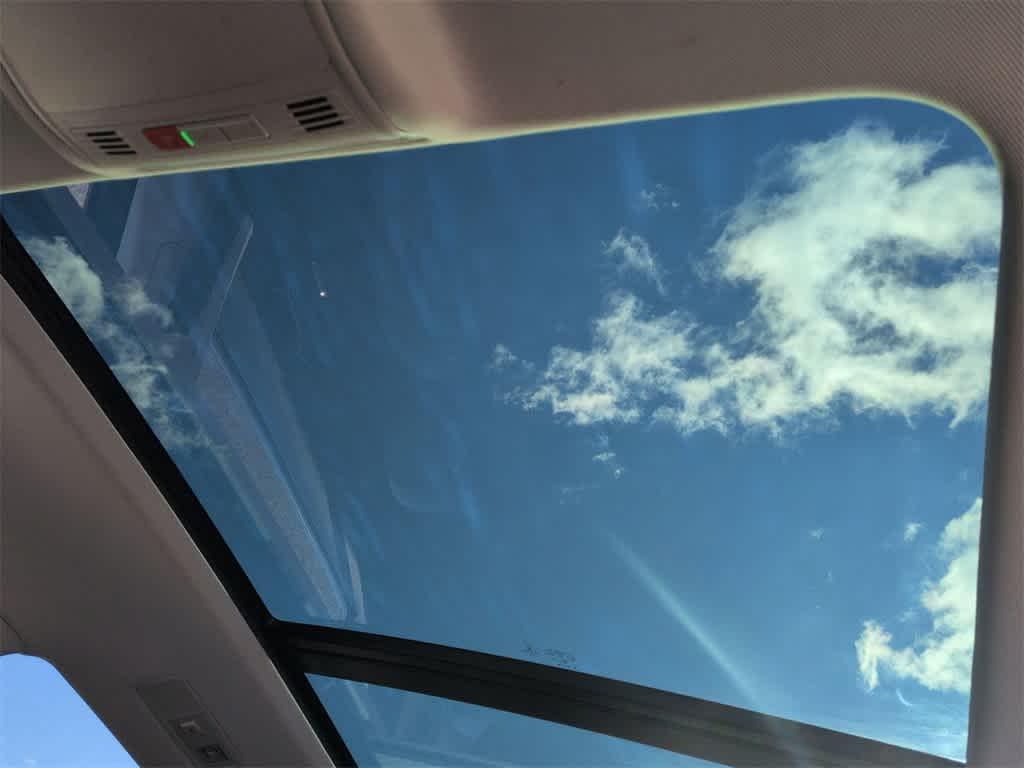 used 2022 Volkswagen Tiguan car, priced at $22,189