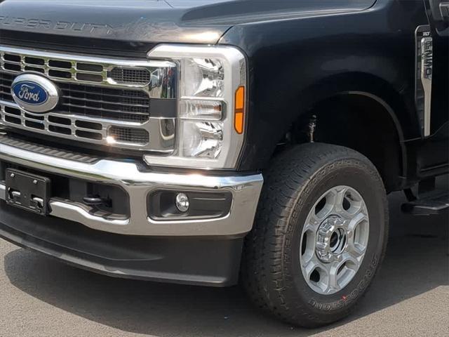 new 2025 Ford F-250 car, priced at $59,999