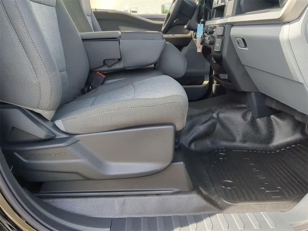 new 2025 Ford F-350 car, priced at $52,695