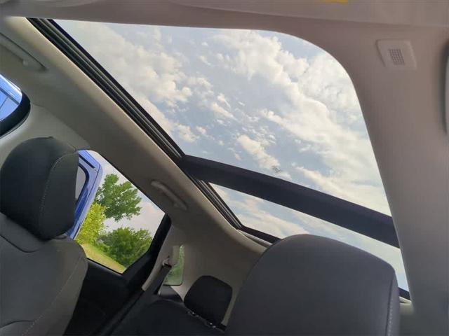 used 2022 Ford Edge car, priced at $27,990