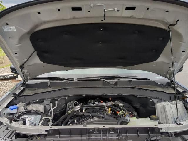 new 2025 Ford Explorer car, priced at $41,060